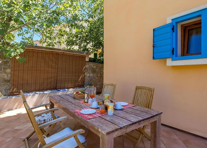 Nyaraló 3 Bedroom Cozy In