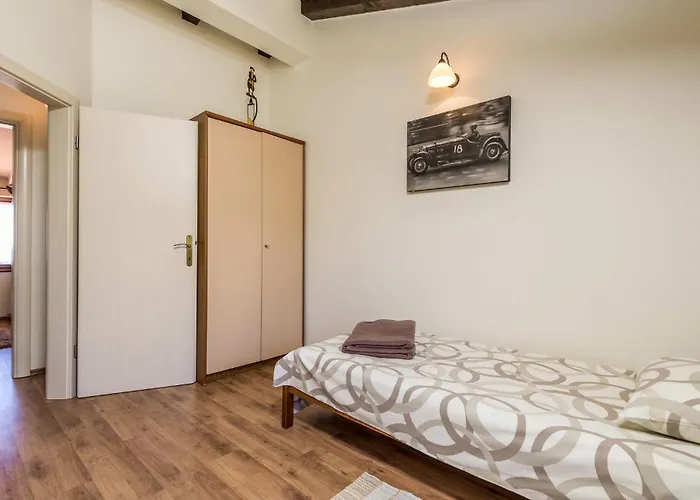 3 Bedroom Cozy In Nyaraló Palit