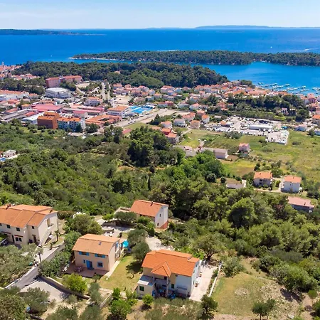 3 Bedroom Cozy In * Palit