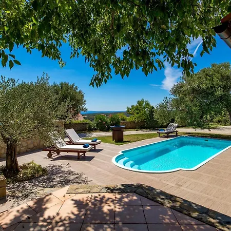 3 Bedroom Cozy In Palit