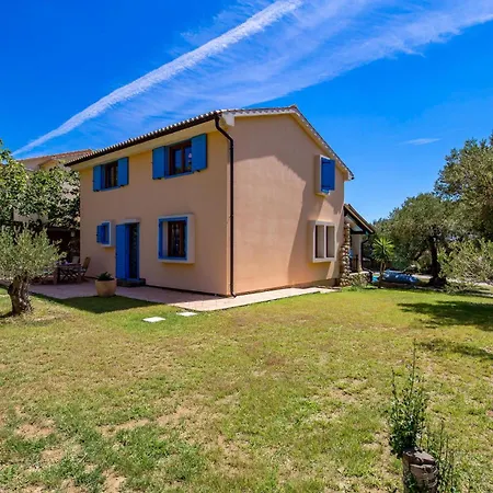 3 Bedroom Cozy In * Palit