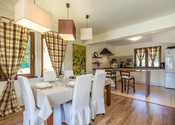 3 Bedroom Cozy In Palit