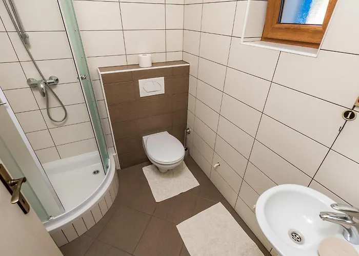 3 Bedroom Cozy In بيت للعطل
