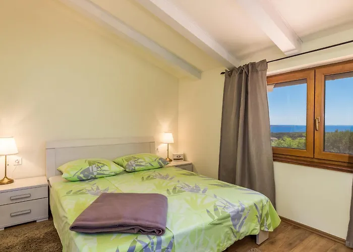 بيت للعطل 3 Bedroom Cozy In *